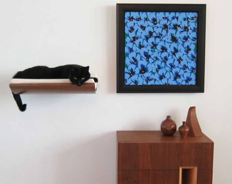 Akemi Tanaka Curve Modern Bentwood Wall-Mounted Cat Perch Cat Window Seat Cat Shelf 